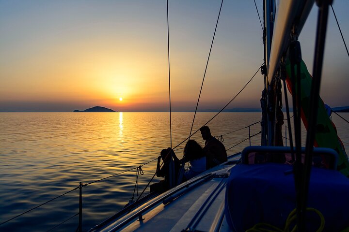 Crucero privado en yate Halkidiki : Kassandra o Sithonia (3–7 Horas)