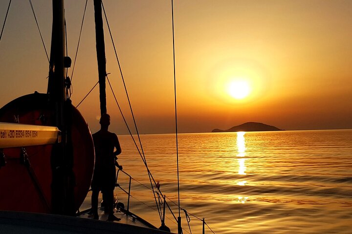 Crucero privado en yate Halkidiki : Kassandra o Sithonia (3–7 Horas)