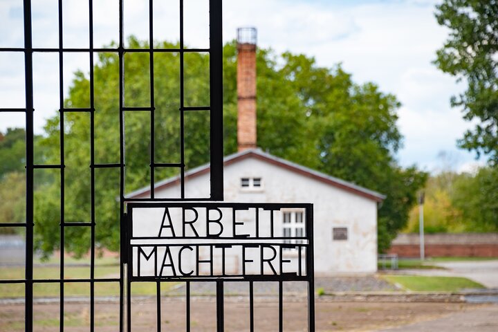 Berlim: Excursão de um dia pelo campo de concentração de Sachsenhausen e Potsdam