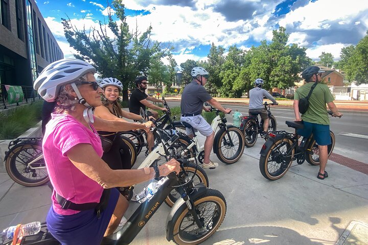 La mejor visita guiada familiar en bicicleta eléctrica para grupos pequeños en Boulder, Colorado