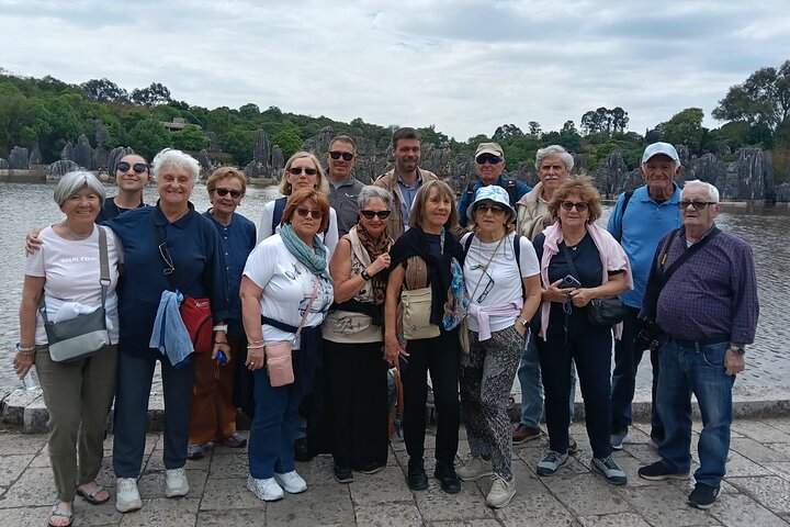 All Inclusive Kunming Tour till Stone Forest, Flower och Bird Market