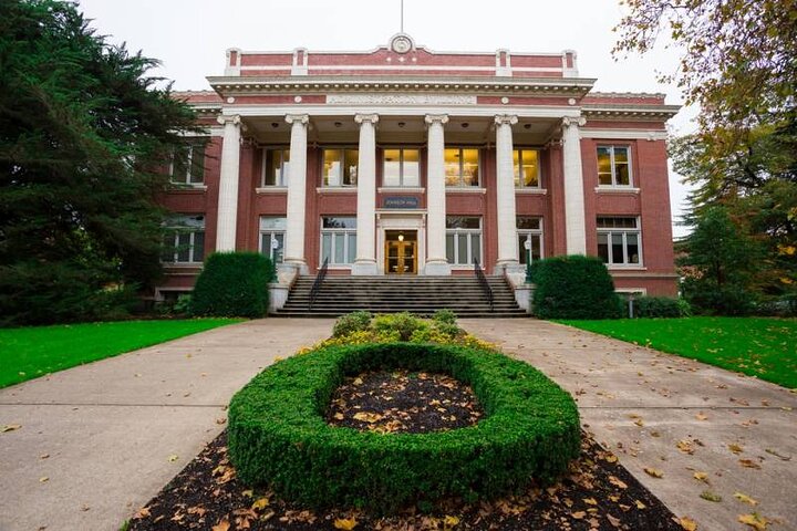 Fantastica caccia all'università: girovagare per il campus dell'Oregon