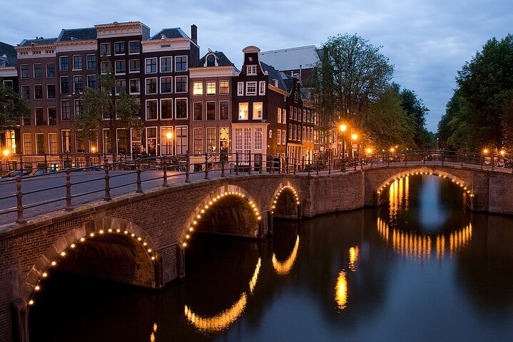 Hotell i nærheten av Amsterdam City Private Tour & Canal Cruise