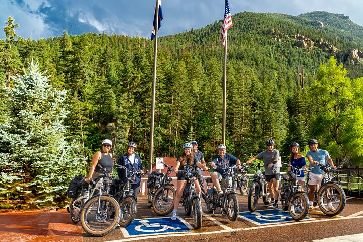 Kør Manitou Springs & Garden of the Gods Bedste guidede eBike-tur!