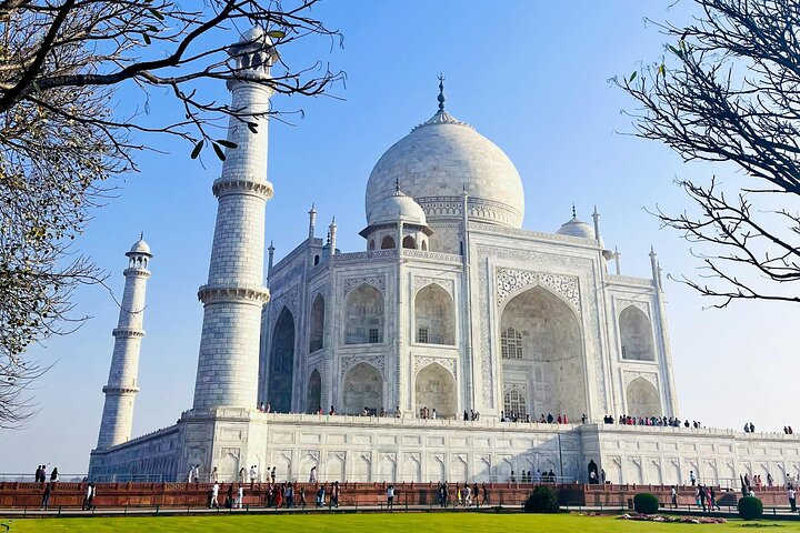 1-dagers tur til Taj Mahal og Agra med kommersielle flyreiser fra begge sider