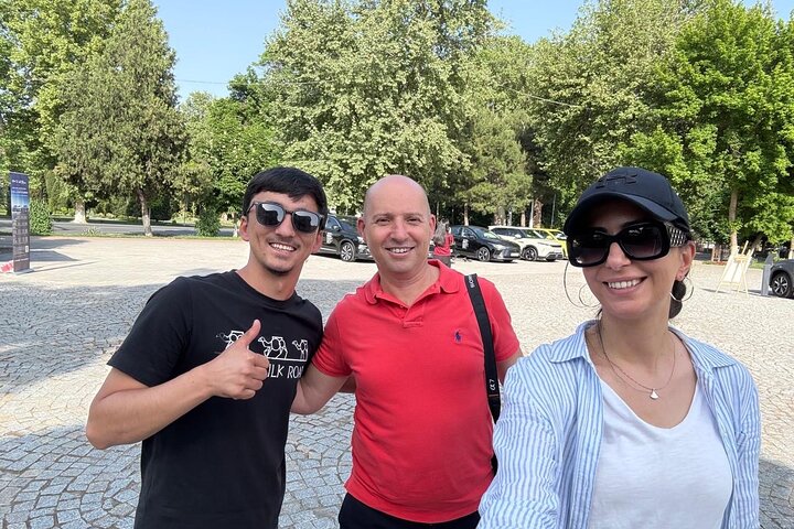 Private Samarkand City Tour with Transport: Inside Attractions