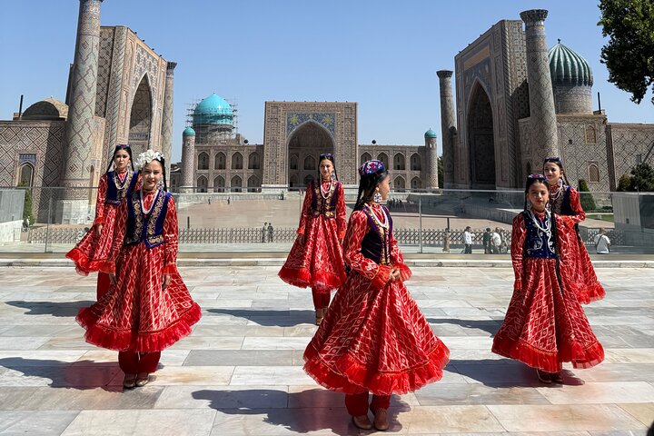 Private Samarkand City Tour with Transport: Inside Attractions