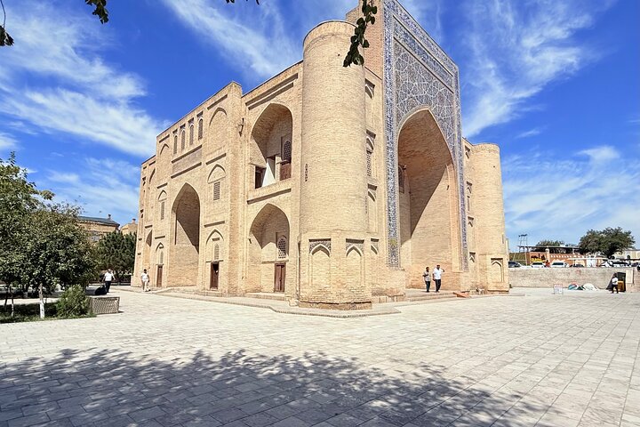 Boukhara : Visite privée à pied d'une journée avec Guide touristique local