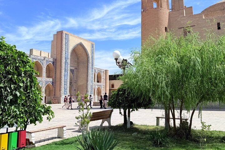Boukhara : Visite privée à pied d'une journée avec Guide touristique local
