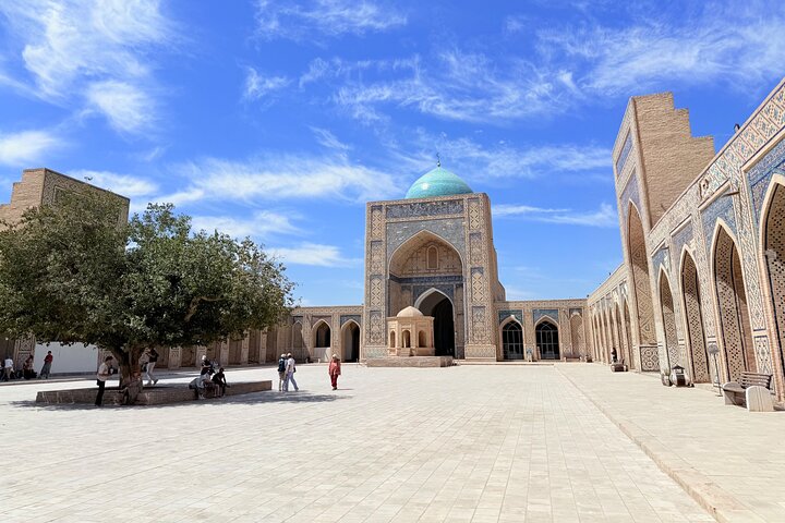 Boukhara : Visite privée à pied d'une journée avec Guide touristique local