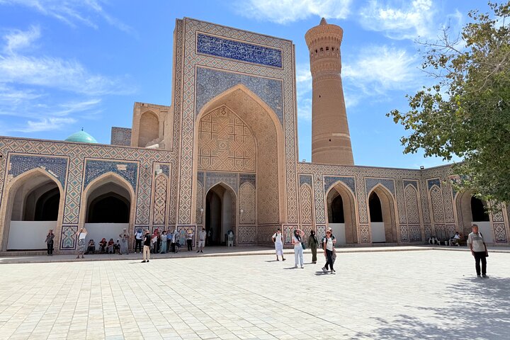 Boukhara : Visite privée à pied d'une journée avec Guide touristique local