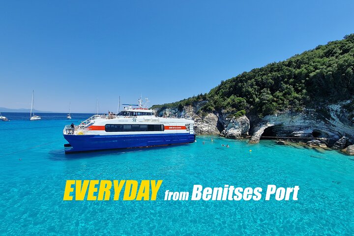 Ganztägige Bootstour zu den blauen Höhlen von Paxos Antipaxos ab Korfu