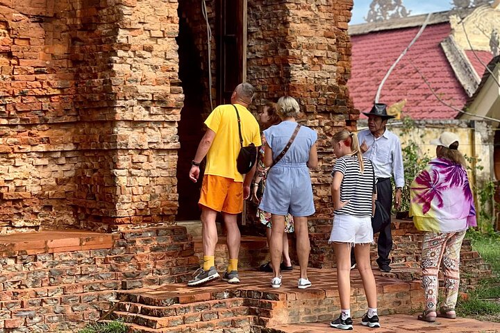 Ab Mui Ne: Malerische Seilbahnfahrt zum Berg Ta Cu und schlafender Buddha