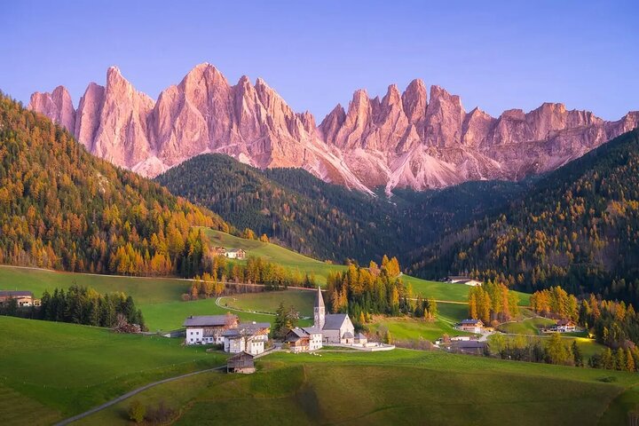 Tour di un giorno delle Dolomiti e del Lago di Braies con auto privata e Guida