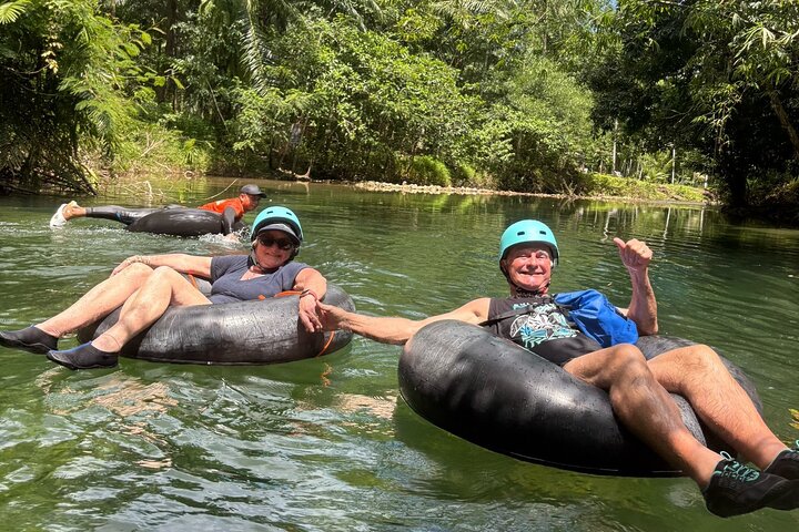 Khao Lak Elephant Sanctuary Bezoek & River Tubing Tour