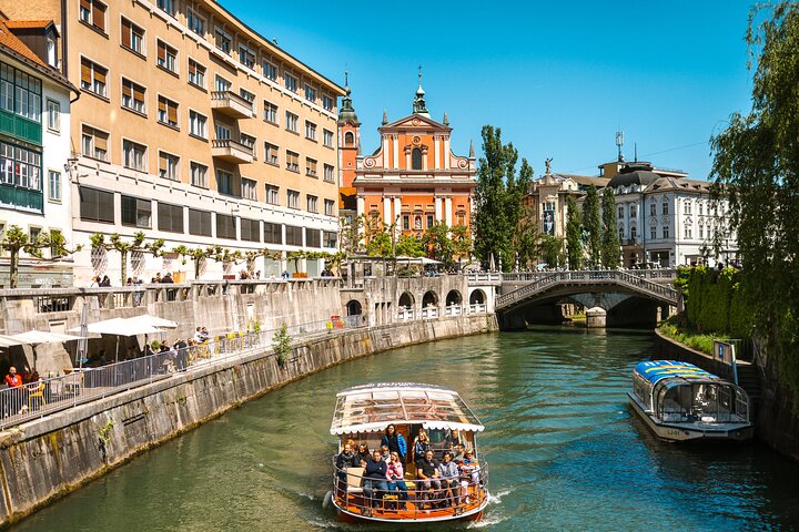Von Zagreb : Ljubljana und Bleder See Geführte Tagestour