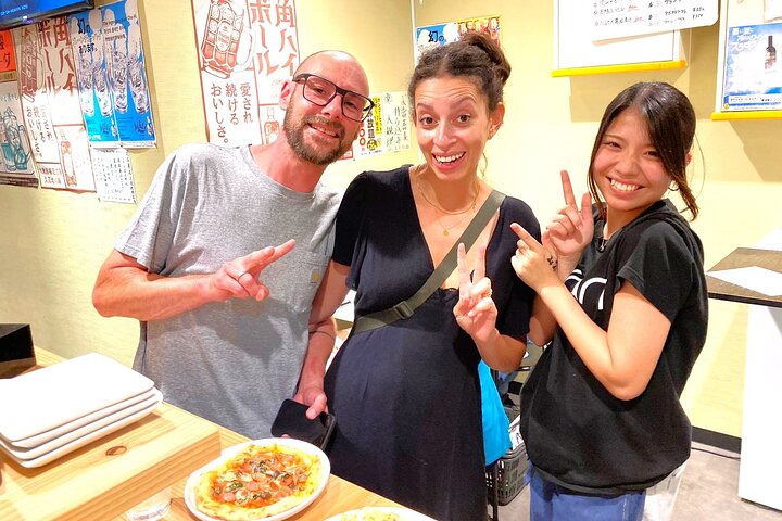 Okinawa: Local Bar-Hopping aventura na cidade de sua escolha