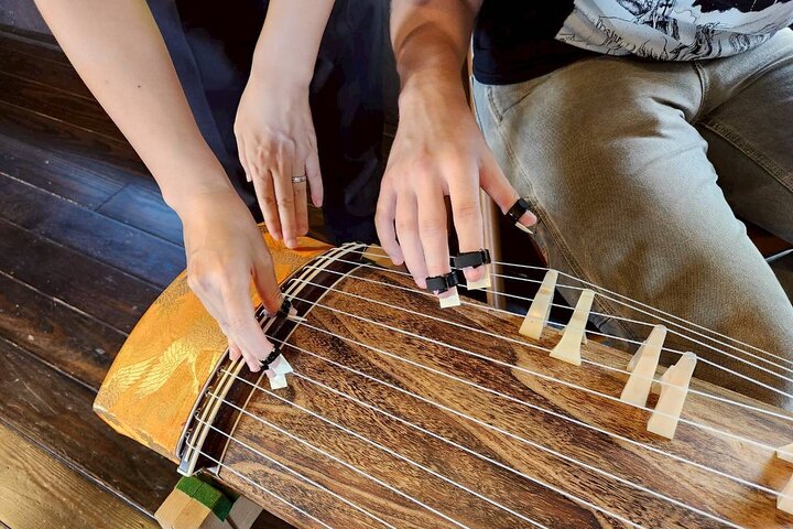 Authentisches Koto-Erlebnis in Odawara Castle Town (Nähe Tokio)