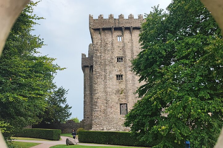 Tour privado, Castillo de Blarney, destilería Jameson y Cobh.