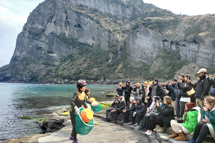 Passeio Privado Túnel de Lava de Manjanggul e Tour Leste na Ilha de Jeju