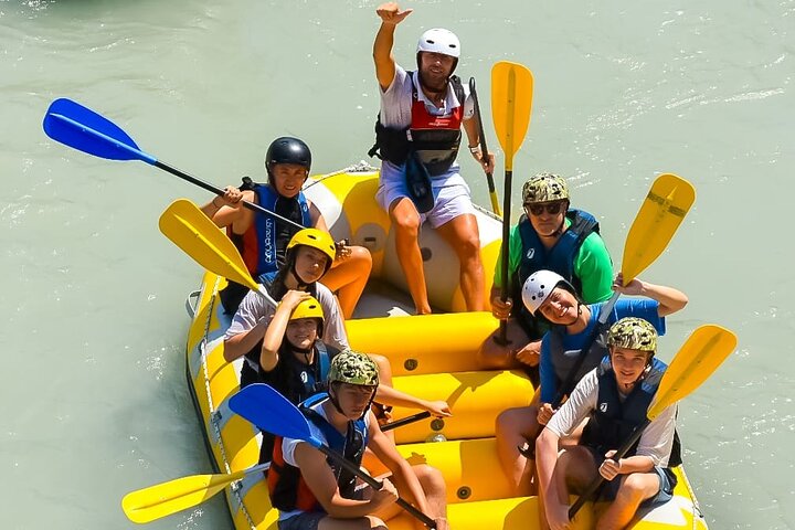 Geweldige Rafting-ervaring op de Last Wild Vjosa-rivier van Europa in Permet, Albanië
