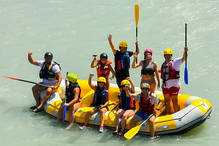 Geweldige Rafting-ervaring op de Last Wild Vjosa-rivier van Europa in Permet, Albanië