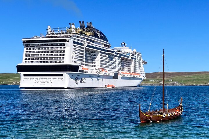 Esplora l'isola delle Shetland con un tour privato con una Guida locale
