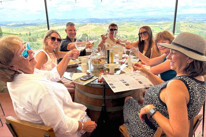 Excursion d'une journée en Toscane pour les amoureux du vin et les non-buveurs