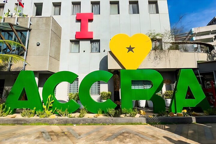 Accra Guided City Tour: Cultural and Historical Experience