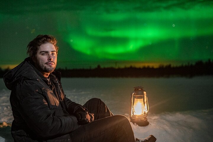 Excursión para grupos pequeños para fotografiar la aurora boreal en Rovaniemi