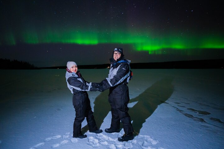 Excursión para grupos pequeños para fotografiar la aurora boreal en Rovaniemi