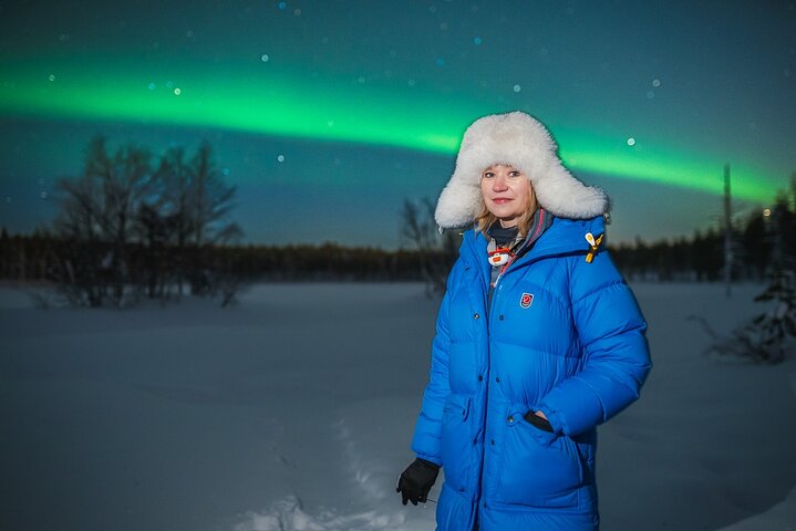 Excursión para grupos pequeños para fotografiar la aurora boreal en Rovaniemi