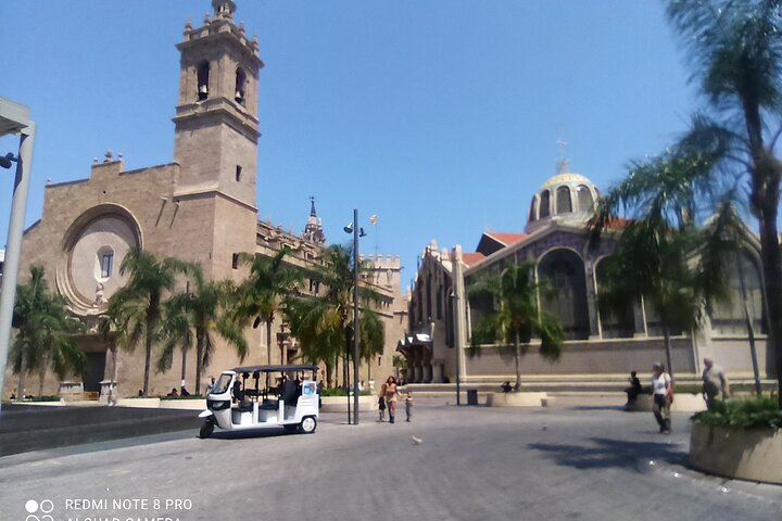 Passeio privado de tuk-tuk de 2 horas por Valência