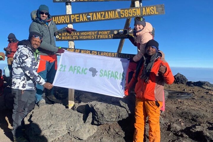 Mount Kilimanjaro dagstur via Machame Route – ingen skjulte gebyrer