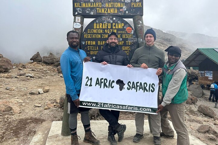 Mount Kilimanjaro dagstur via Machame Route – ingen skjulte gebyrer