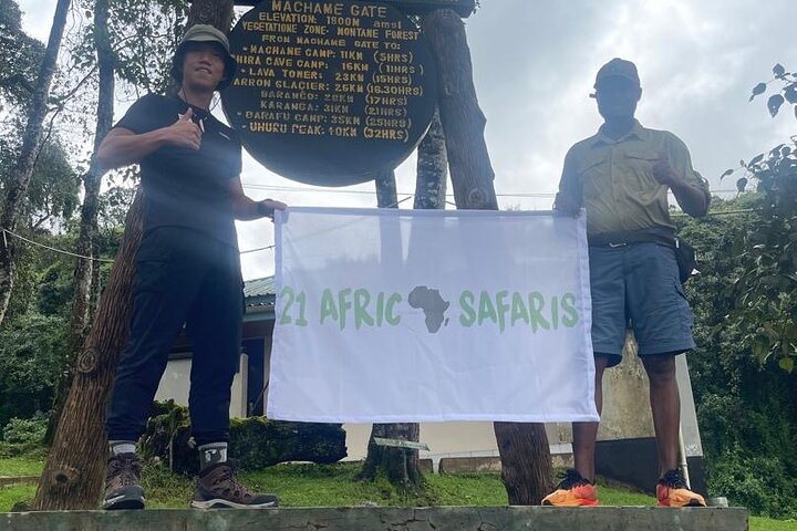 Mount Kilimanjaro dagstur via Machame Route – ingen skjulte gebyrer