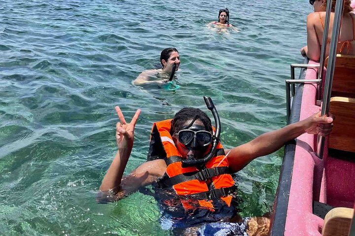 Recorrido de un día por las islas de Bocas del Toro en la playa Zapatilla