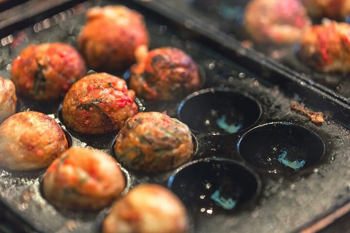 Osaka Street Food Tour: 18 Gerichte & 3 Getränke in 4 Lokalen