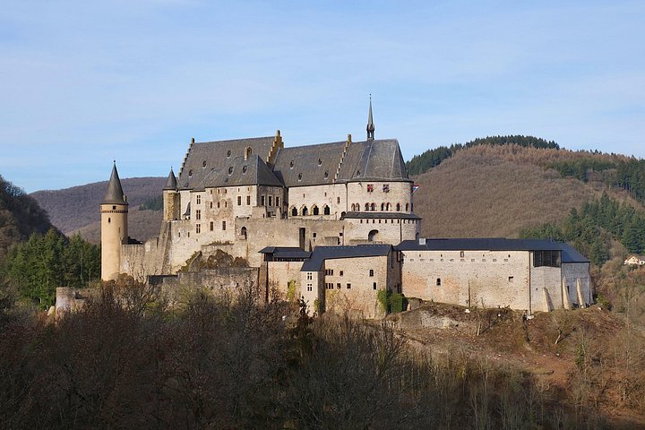 Luxembourg Vianden Castle Tour with Transfer + surprise stop