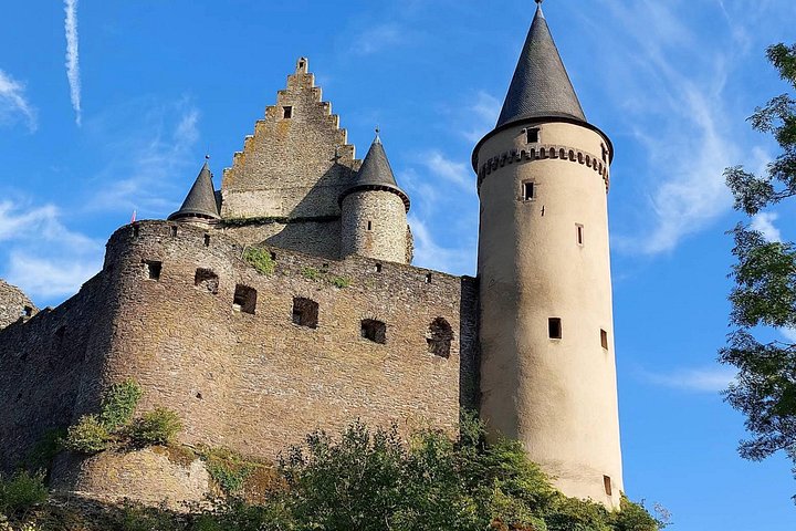 Luxembourg Vianden Castle Tour with Transfer + surprise stop