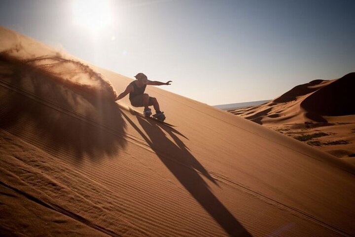 Agadir/Taghazout: Sunset Sandboarding Quad Bike & Marokkansk Middag