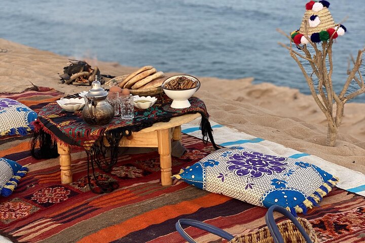 Agadir/Taghazout: Sunset Sandboarding Quad Bike & Marokkansk Middag