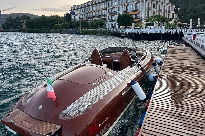 Private Comer See-Tour auf einem klassischen Holzboot