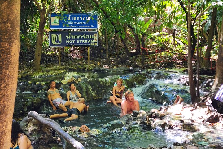 Krabi: Tiger Cave, Emerald Pool og Hot Springs lille gruppe tur