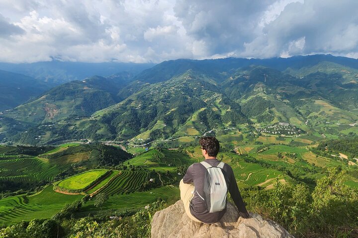 Tour de moto de 2 dias em Mu Cang Chai com Homestay Experience