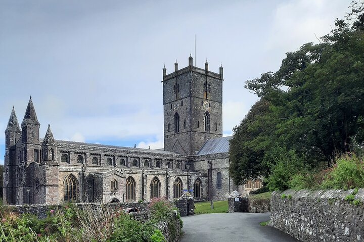 Hoteller i nærheden af St. Davids City and Coastal Path Tour