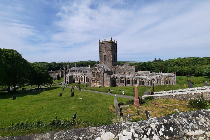 Hoteller i nærheden af St. Davids City and Coastal Path Tour