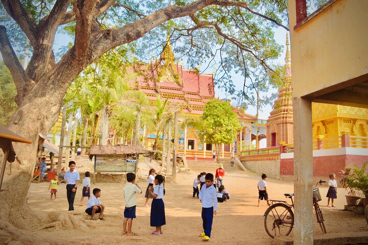 Privat tur Kampong Pluk landsby og båttur på Tonle Sap