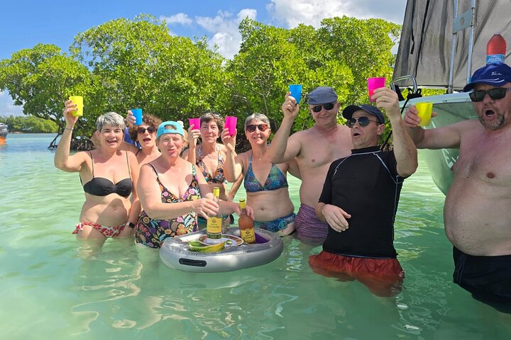 Boat Tour in 1/2 Day in the Great Ass of Sailing Bag