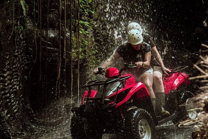 Bali ATV Fahrt Ubud Wasserfall, Reisfeld, Fluss, KingKong-Tempel Höhle
